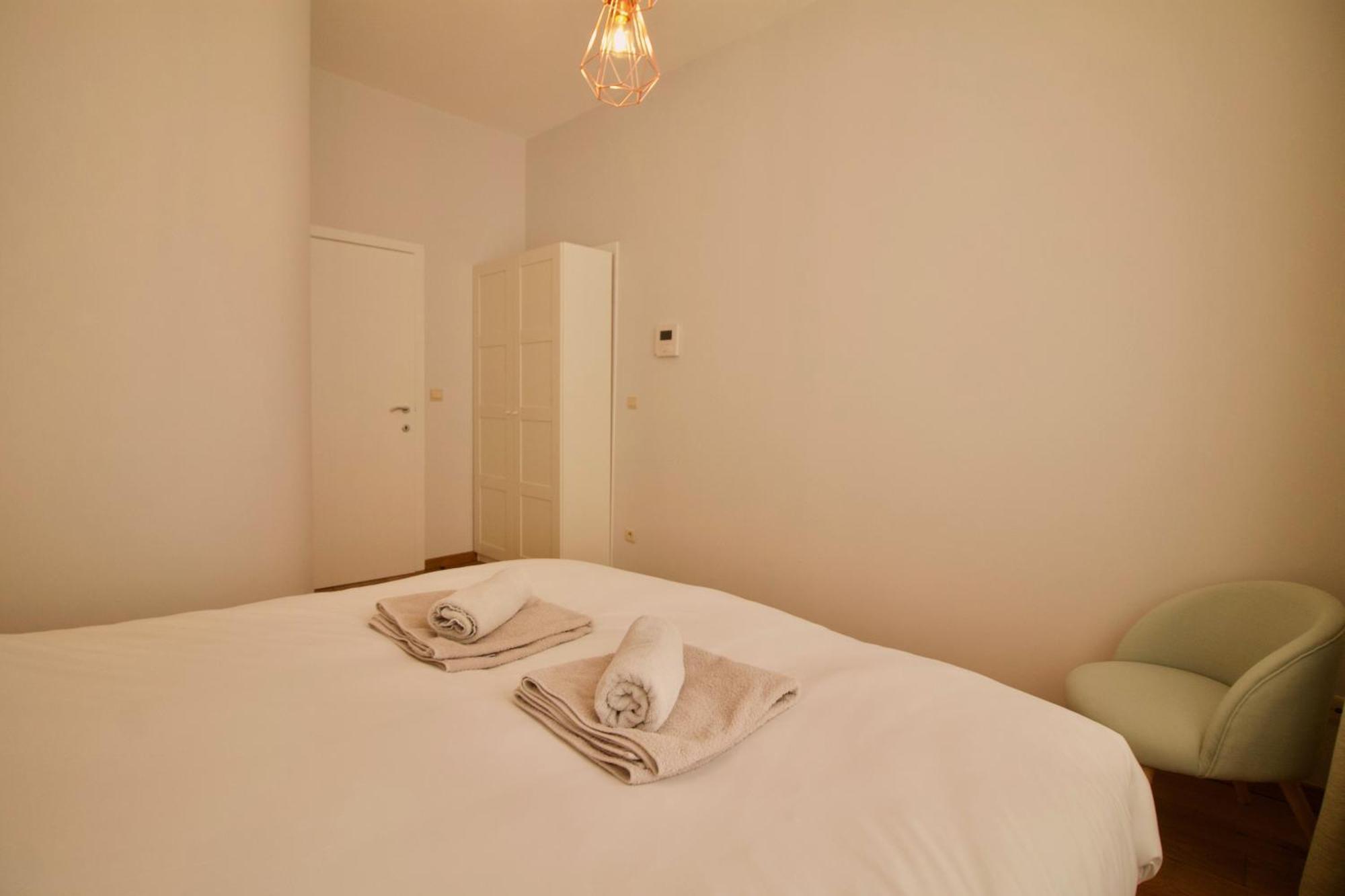 Heart Of Grand Place - Stunning 3Br Triplex Брюссель Екстер'єр фото